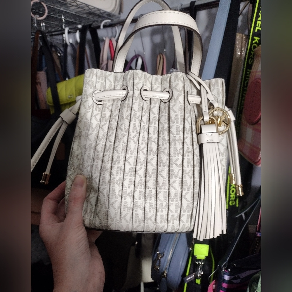 Michael Kors Willa Convertible Pleated Signature Tote